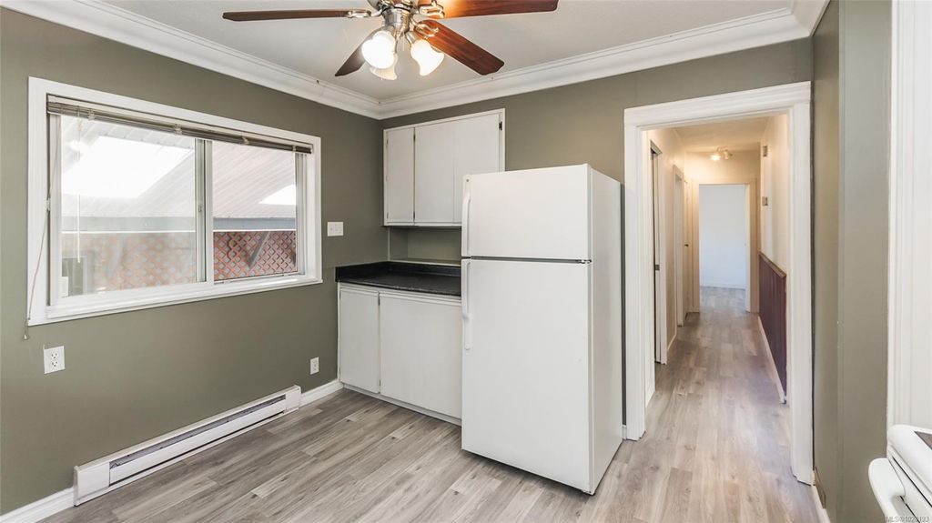 listing image 16048766897885277145