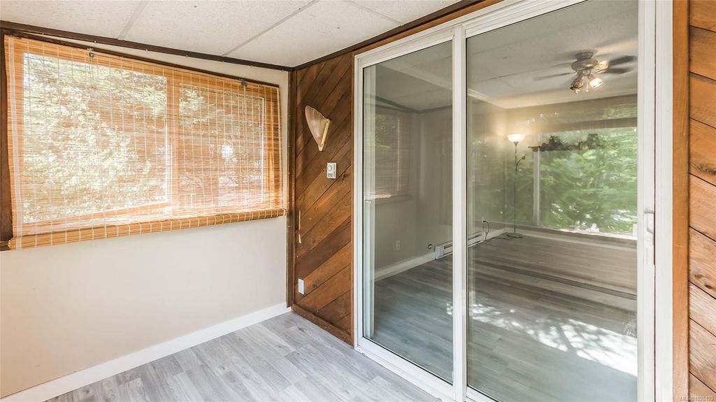 listing image 16043580966025315419