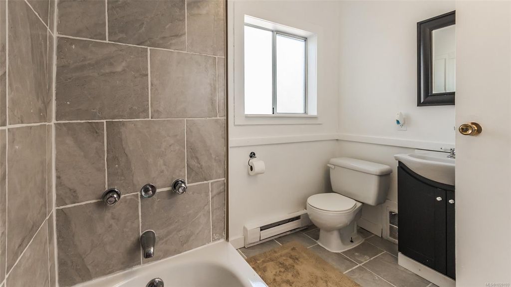 listing image 16048707664826038704