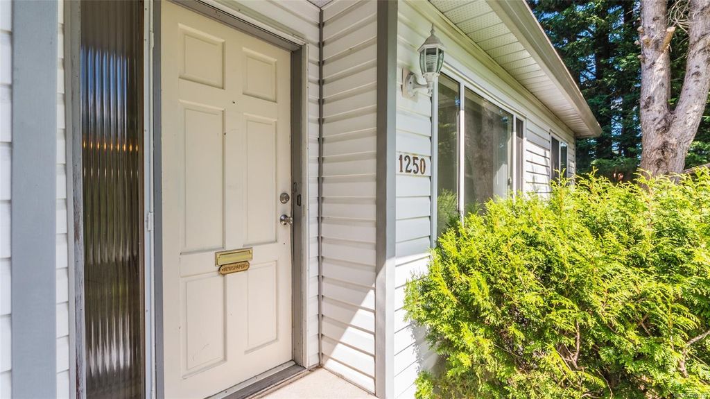 listing image 16044346133492663631