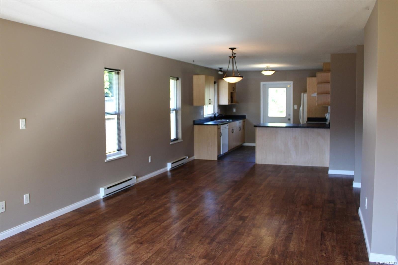 3381 Coniston Cres