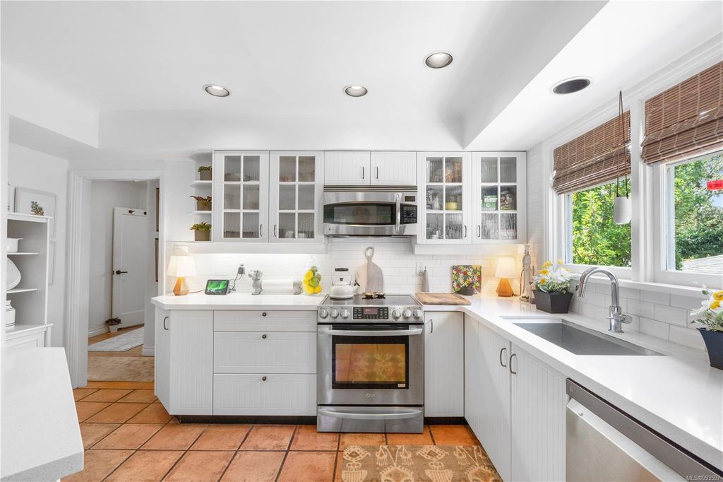 listing image 16046160139932512204