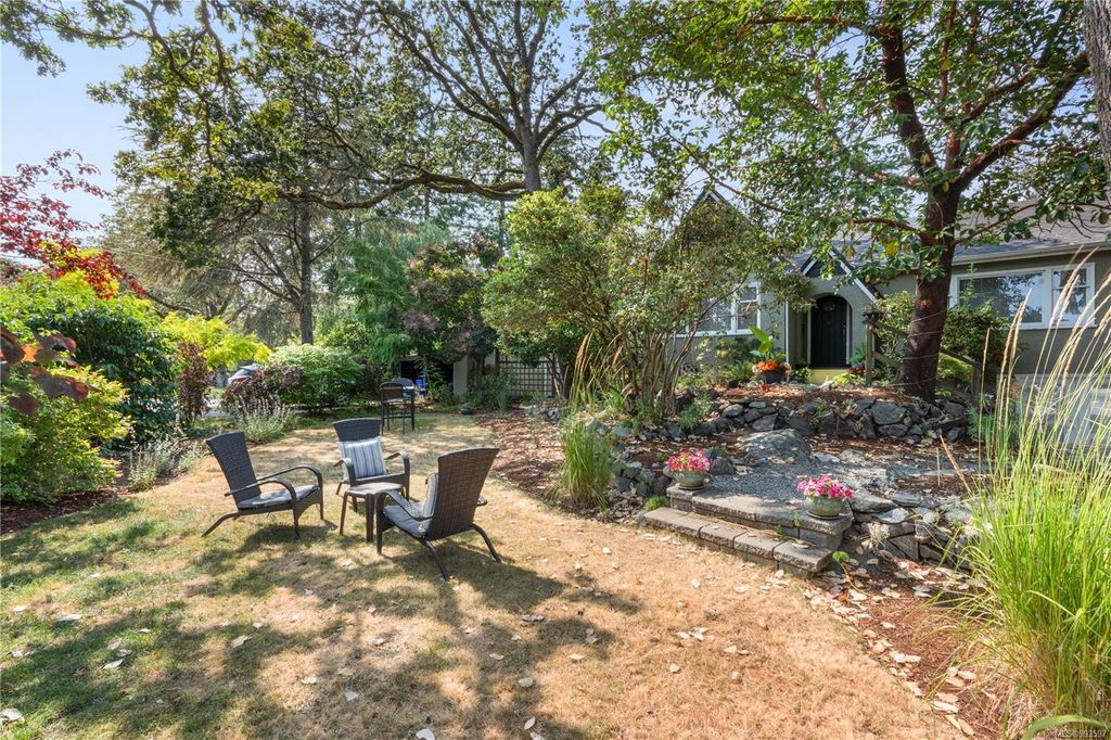listing image 16045725358324100341