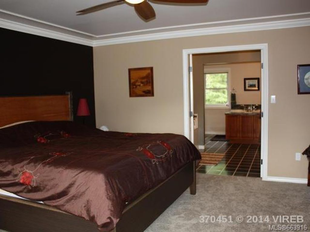 listing image 16049498212320622951