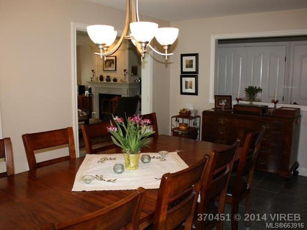 listing image 16047358958277251678