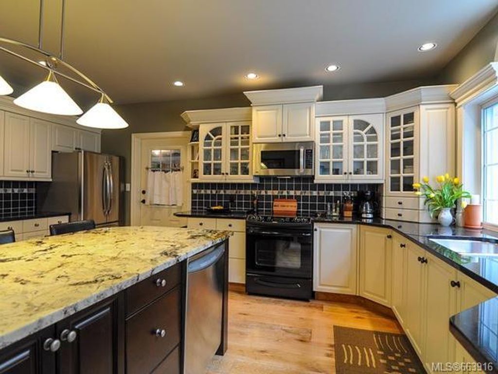 listing image 16044231542869771121