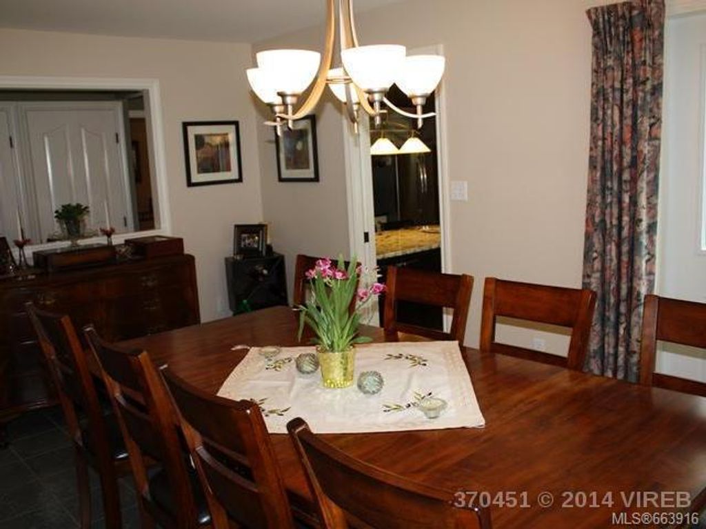 listing image 16044059176668826521