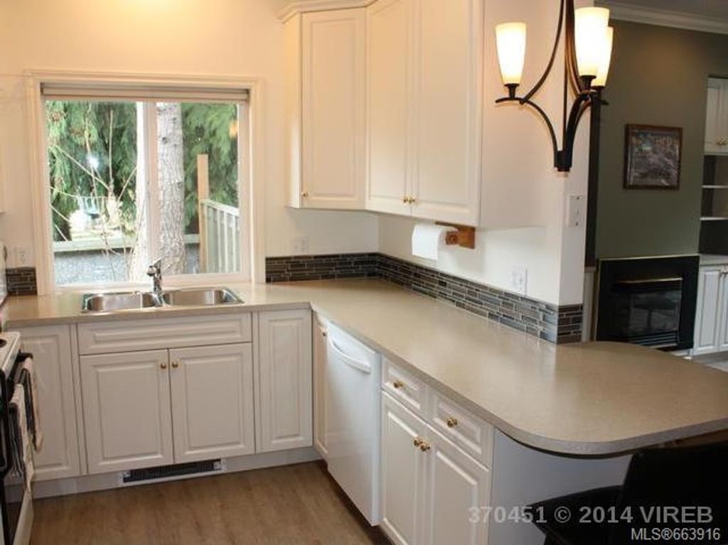 listing image 16041958919442479126