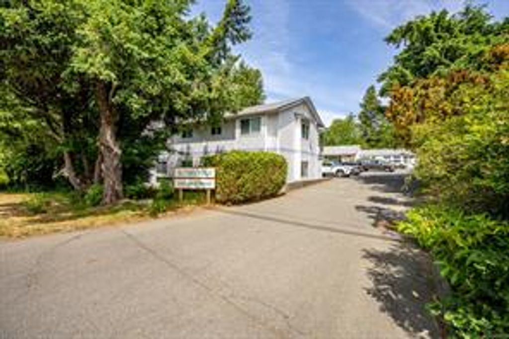 listing image 16041839175827663586