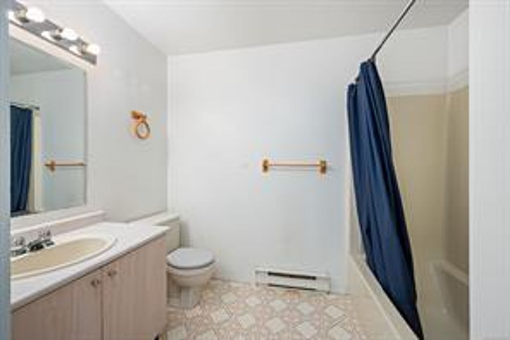 listing image 16049503829117641805