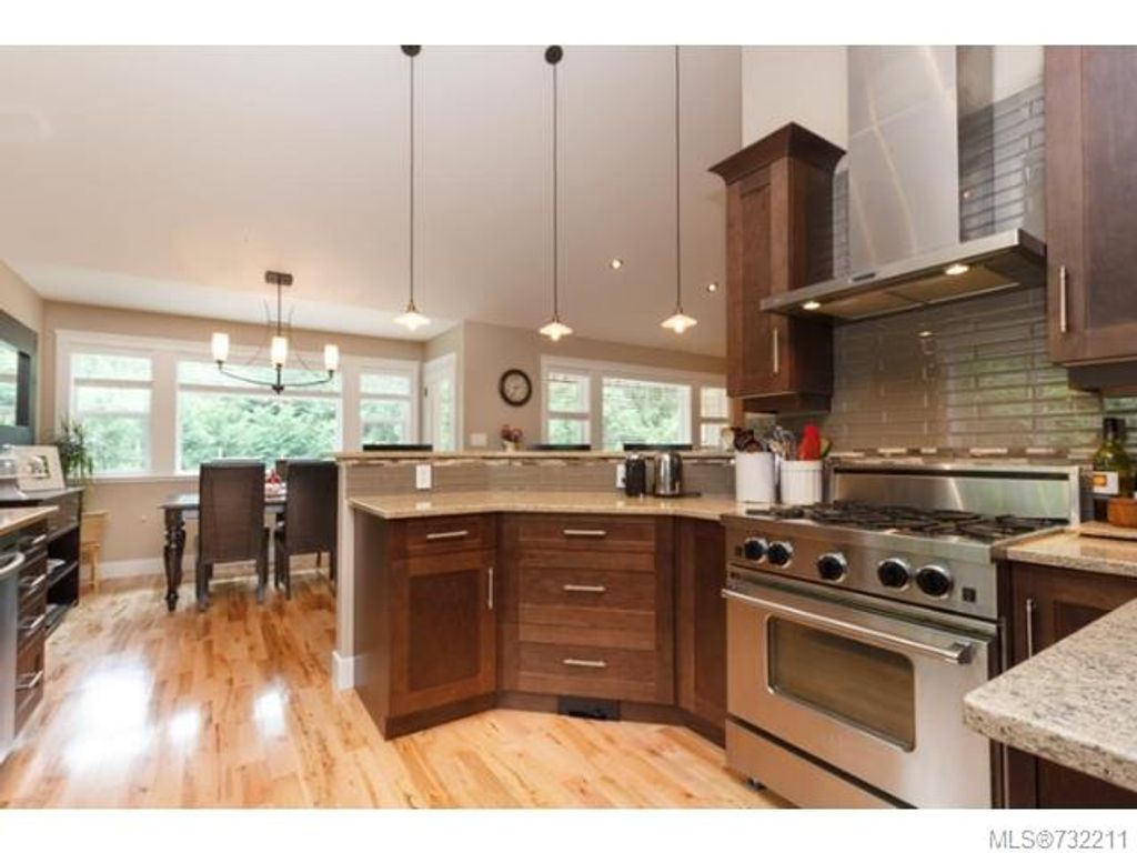 listing image 16046655612040722550