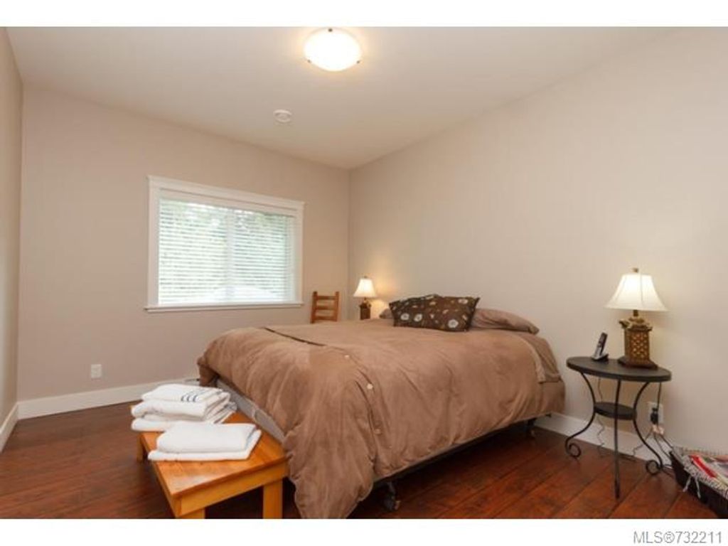 listing image 16043996387107479671