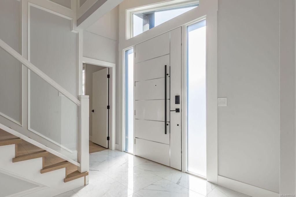 listing image 16045227912430405570