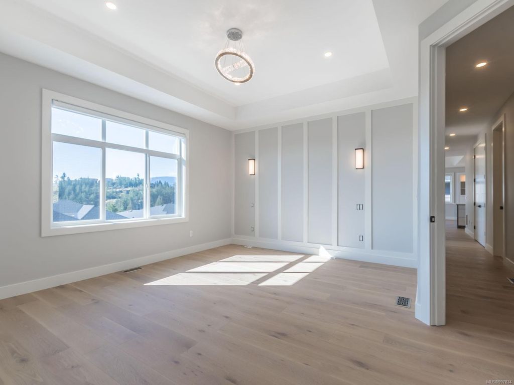 listing image 16044198839241289540