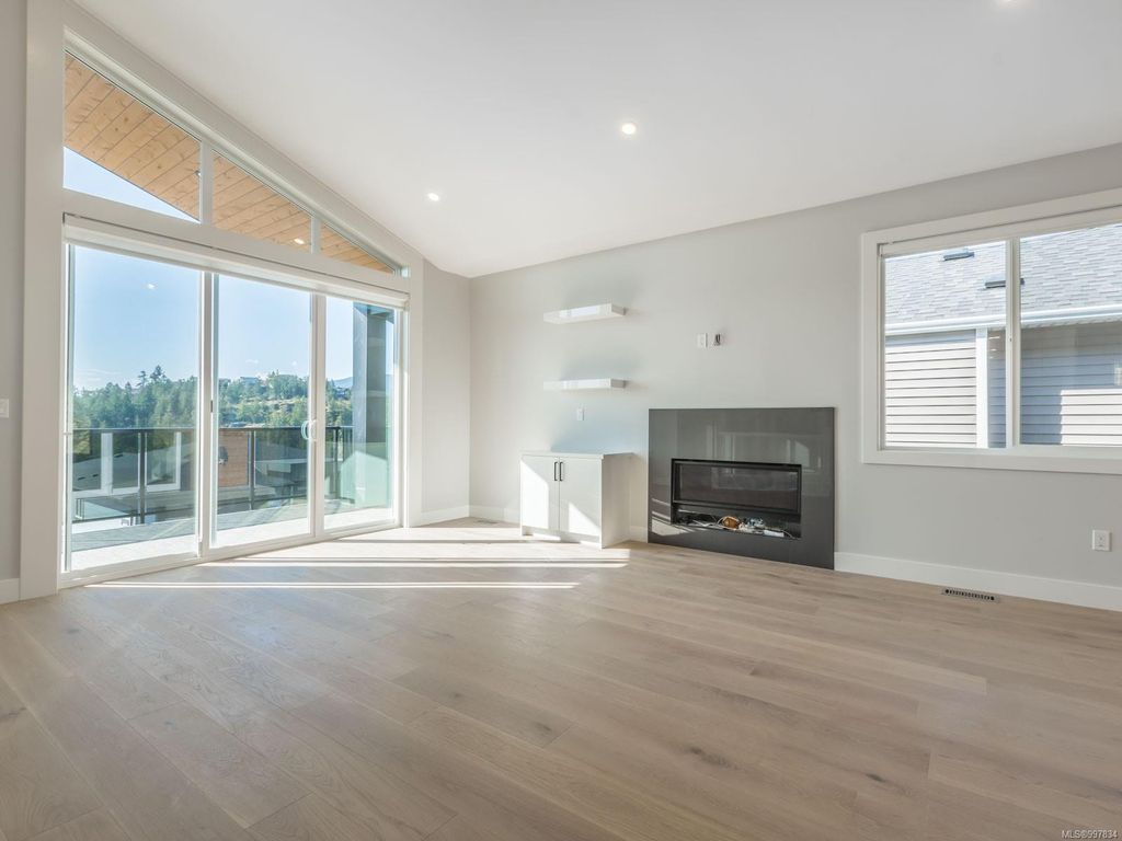 listing image 16044120782253271355