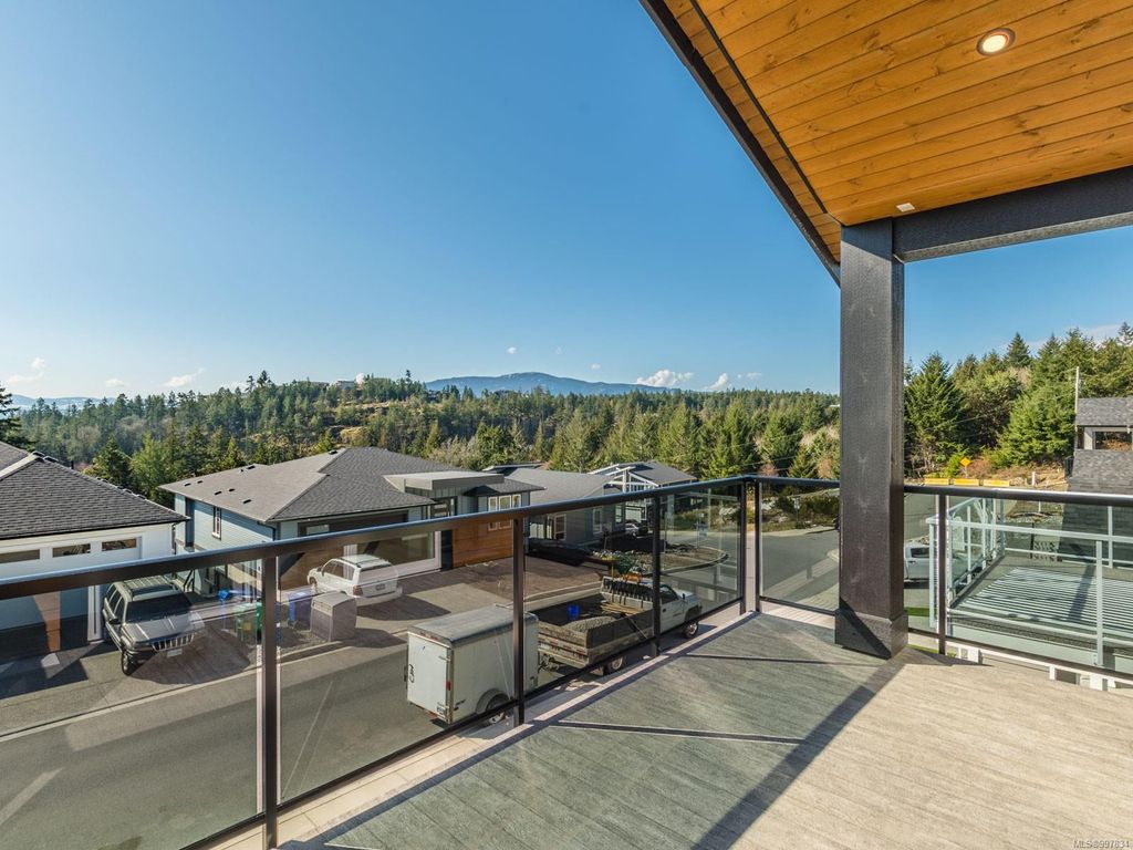 listing image 16043935254119549389