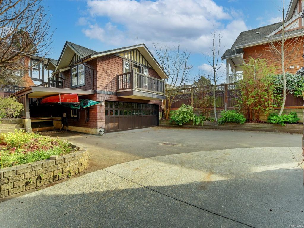 listing image 16047079539237793765