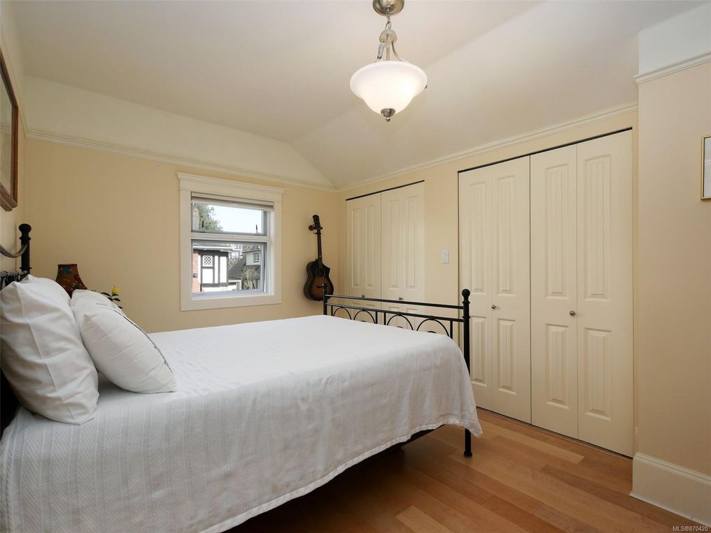 listing image 16040556238483051631