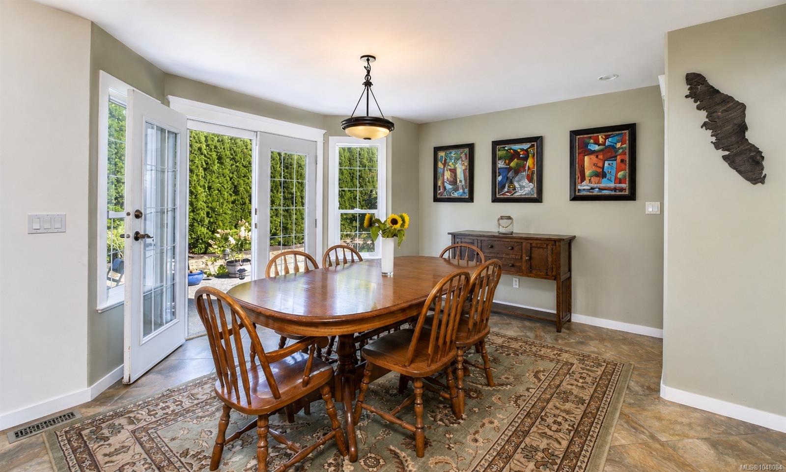 2400 Stirling Cres
