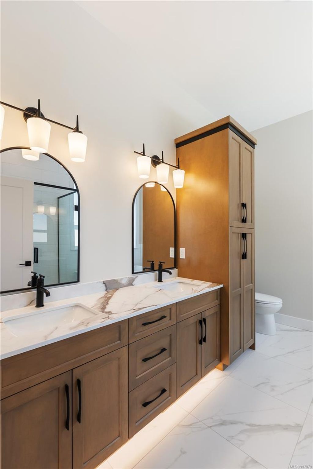 listing image 16045131544319737902