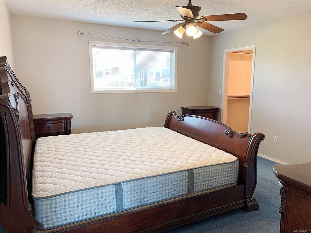 listing image 16042737586171225856