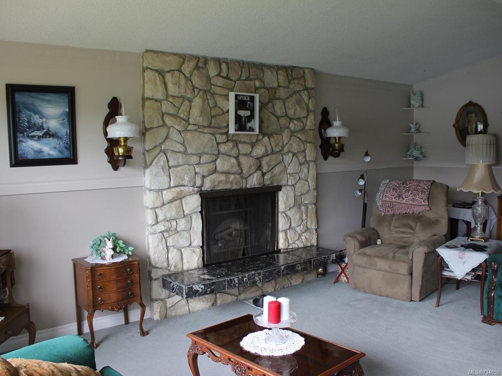 listing image 16042408041180341383