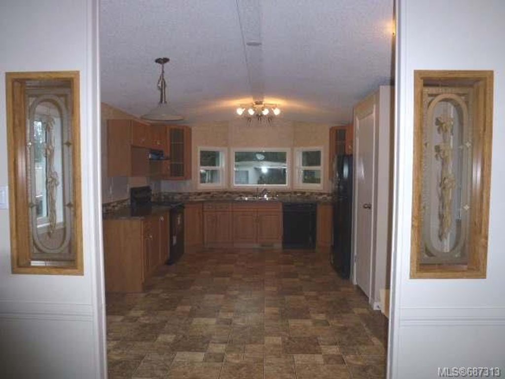 listing image 16046298706430782996