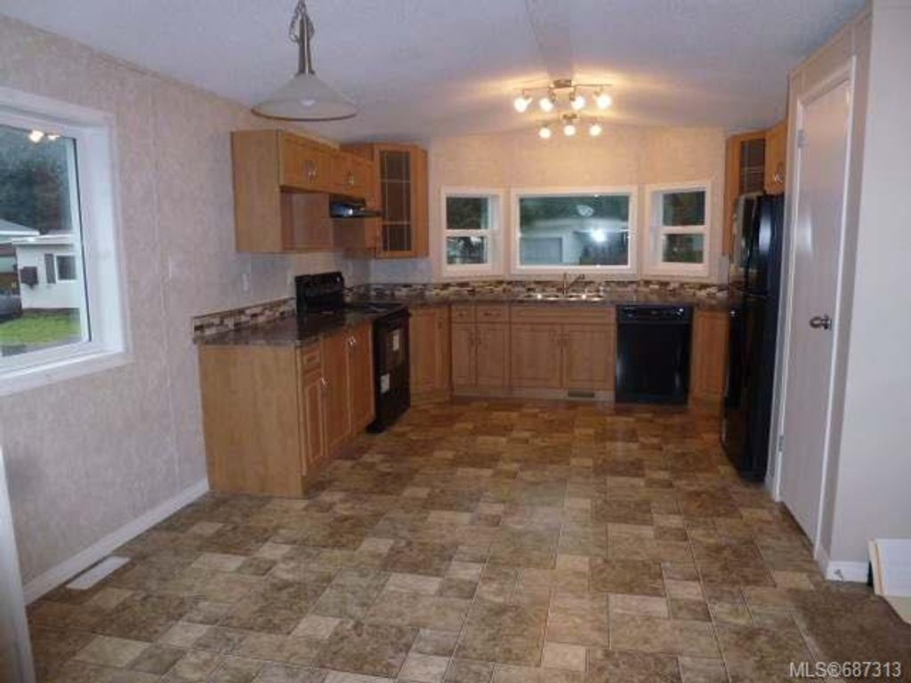 listing image 16041707660941826837