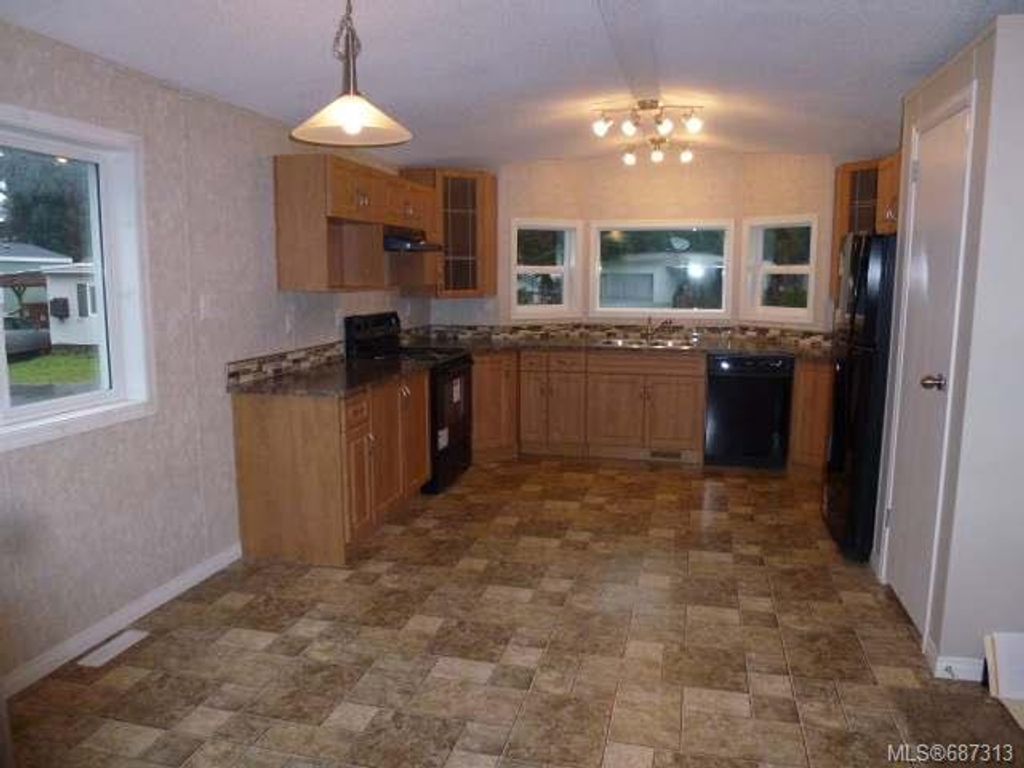 listing image 16041555702926209591