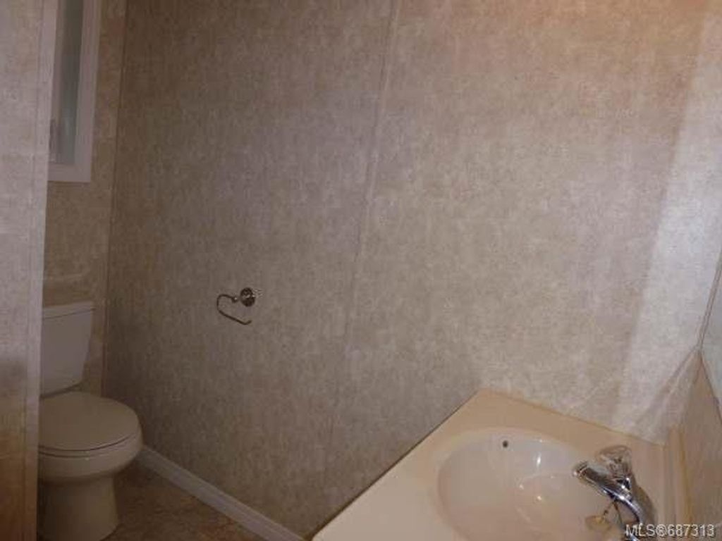 listing image 16045266554757112475