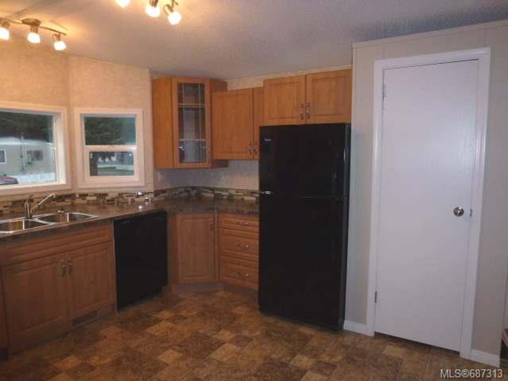 listing image 16043934324240842377