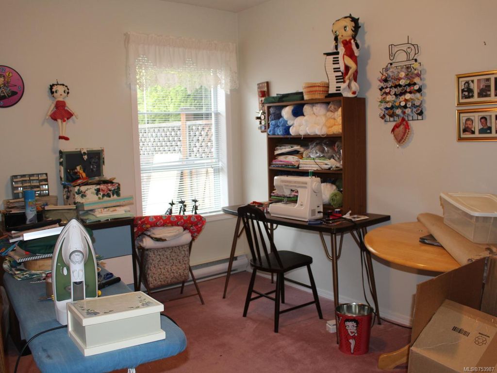 listing image 16043552406661962291