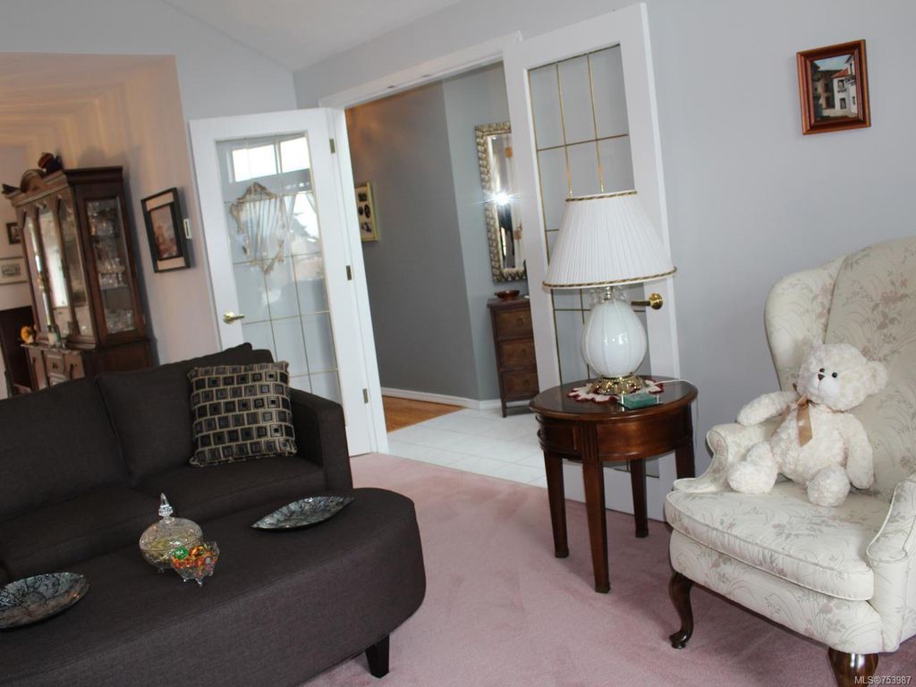 listing image 16042608949672488758