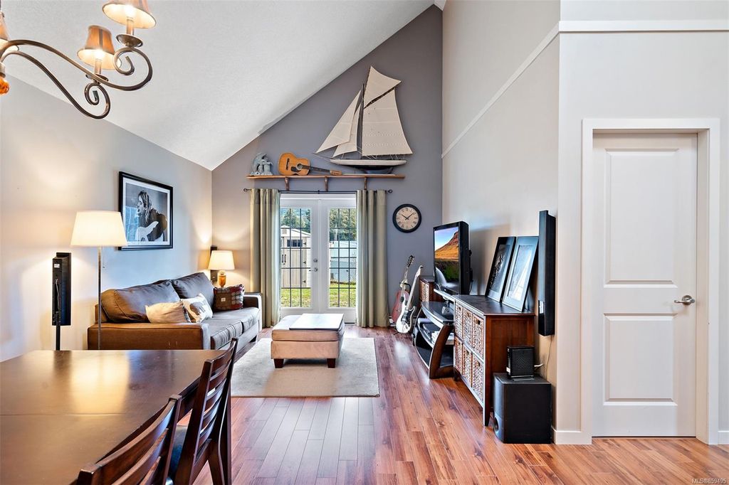listing image 16041137872754