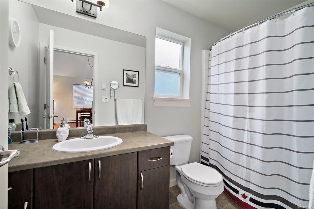 listing image 16042568520091
