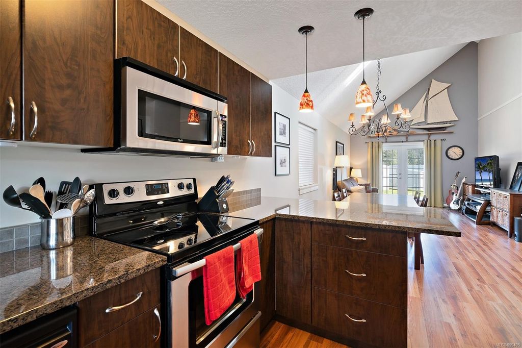 listing image 16043238951813