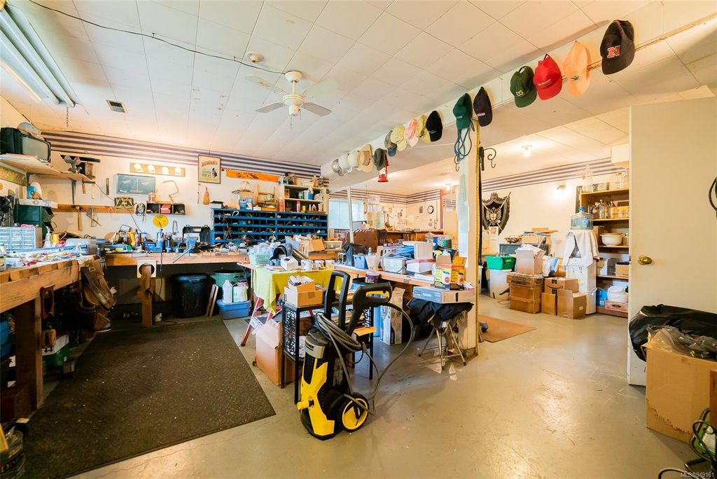 listing image 16043701143744044555