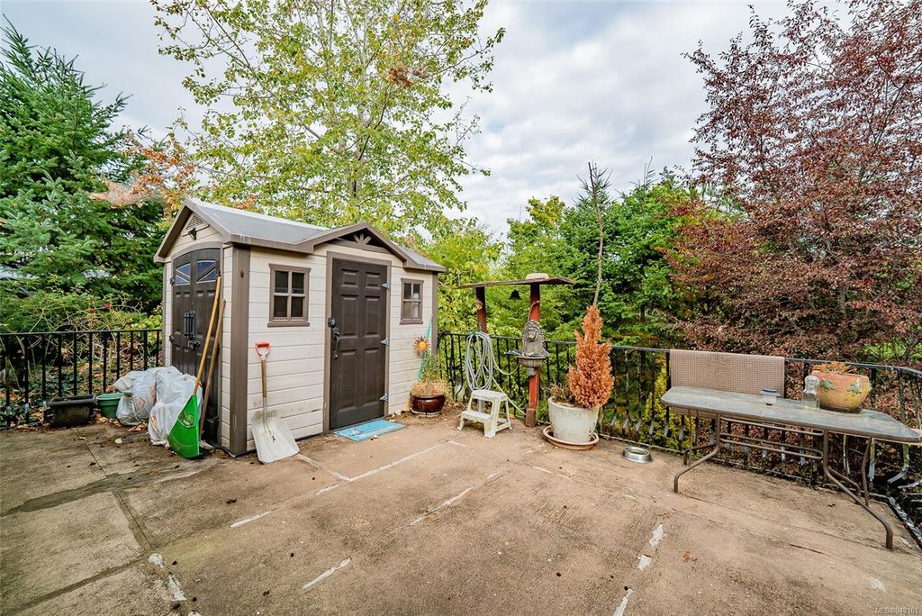 listing image 16042627538929567938