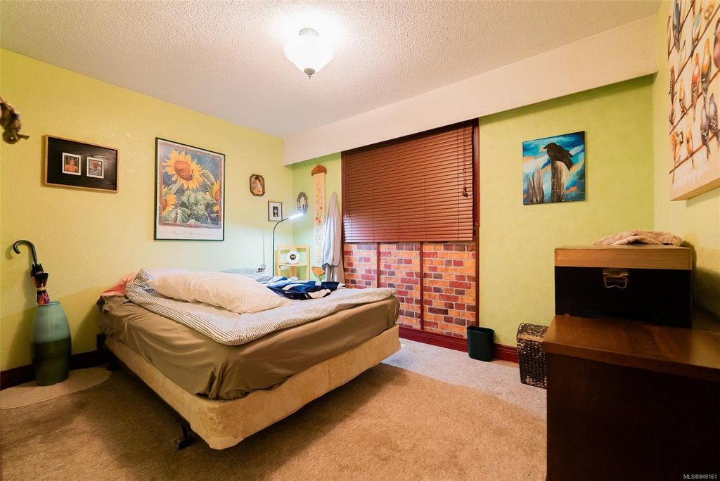 listing image 16047545380776814013