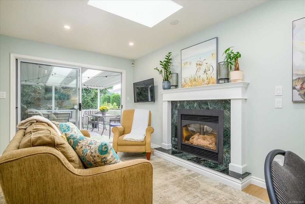 listing image 16041465810264064957
