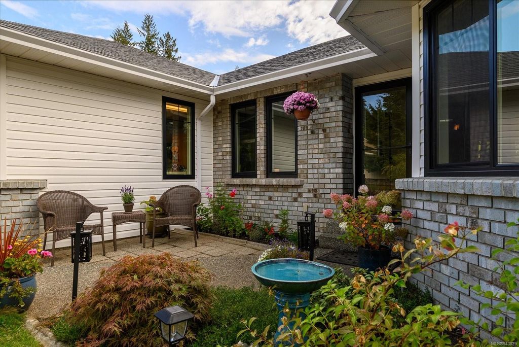 listing image 16048288090906351897