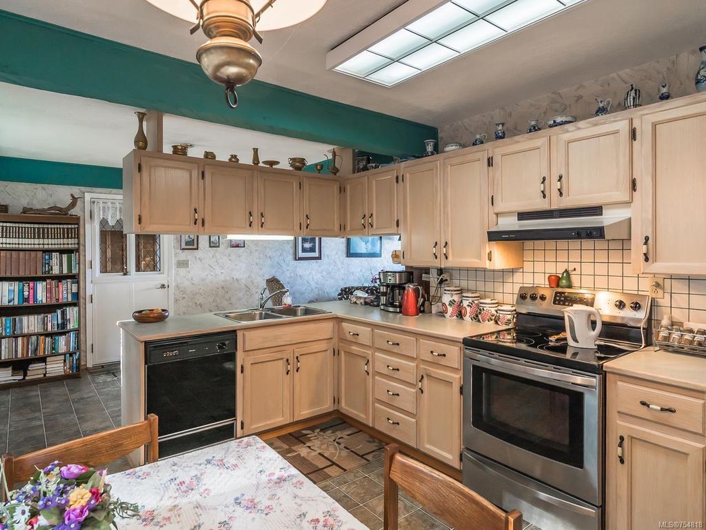 listing image 16044307901479538034