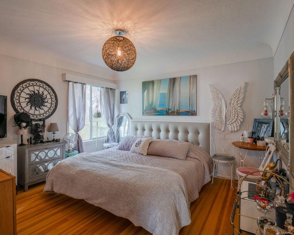 listing image 16046378395713999828