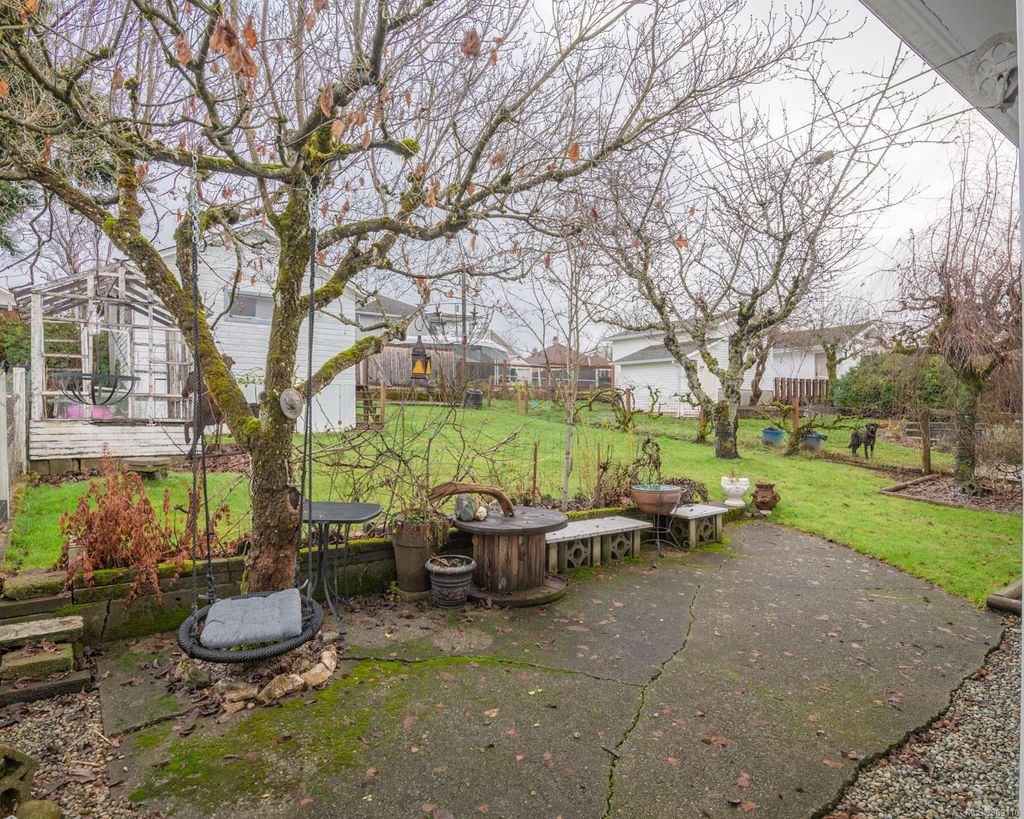 listing image 16049060794071095961