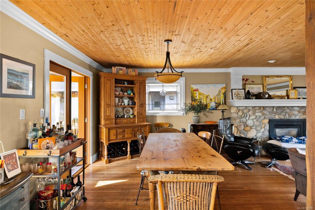 listing image 16046353376473131360
