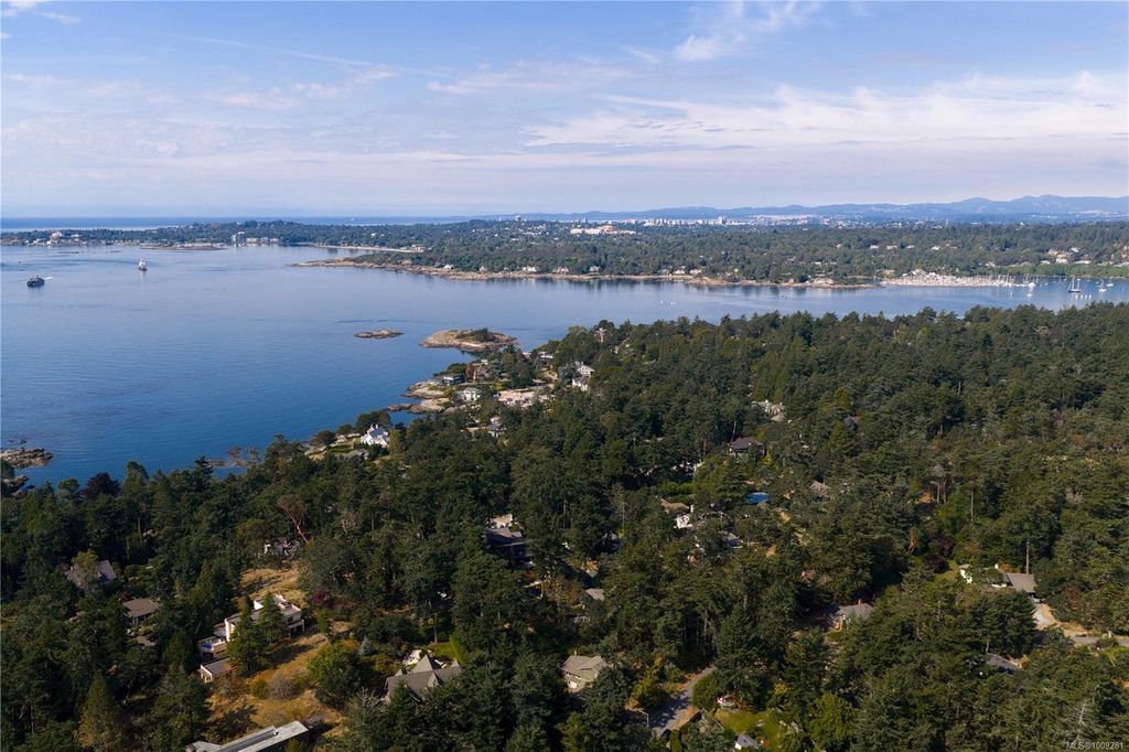 listing image 16044342981275486007