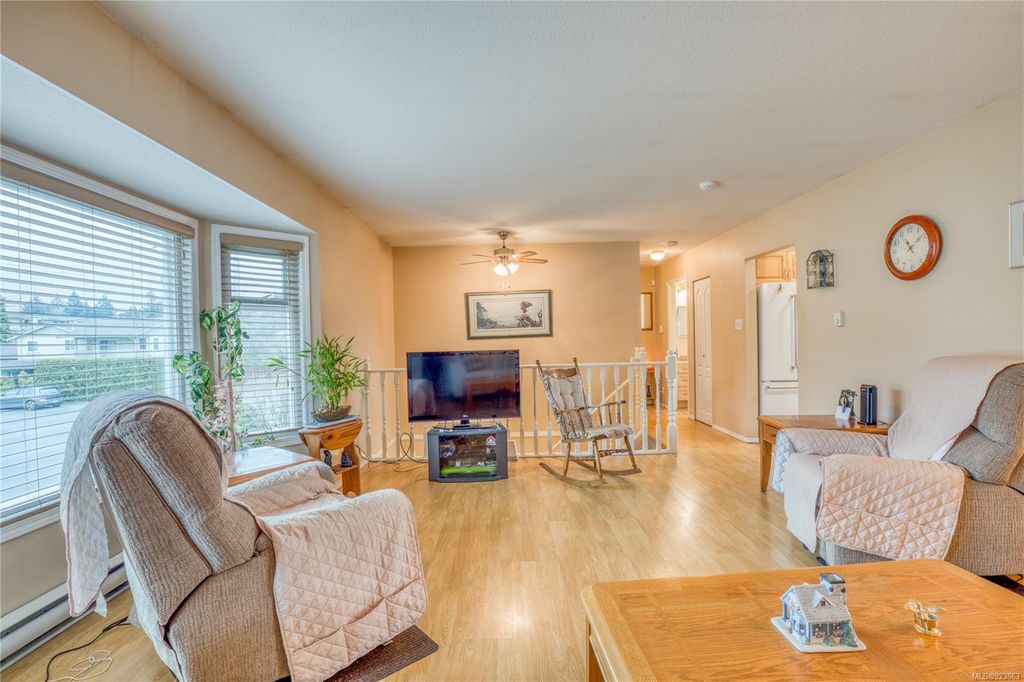 listing image 16049625122122170314