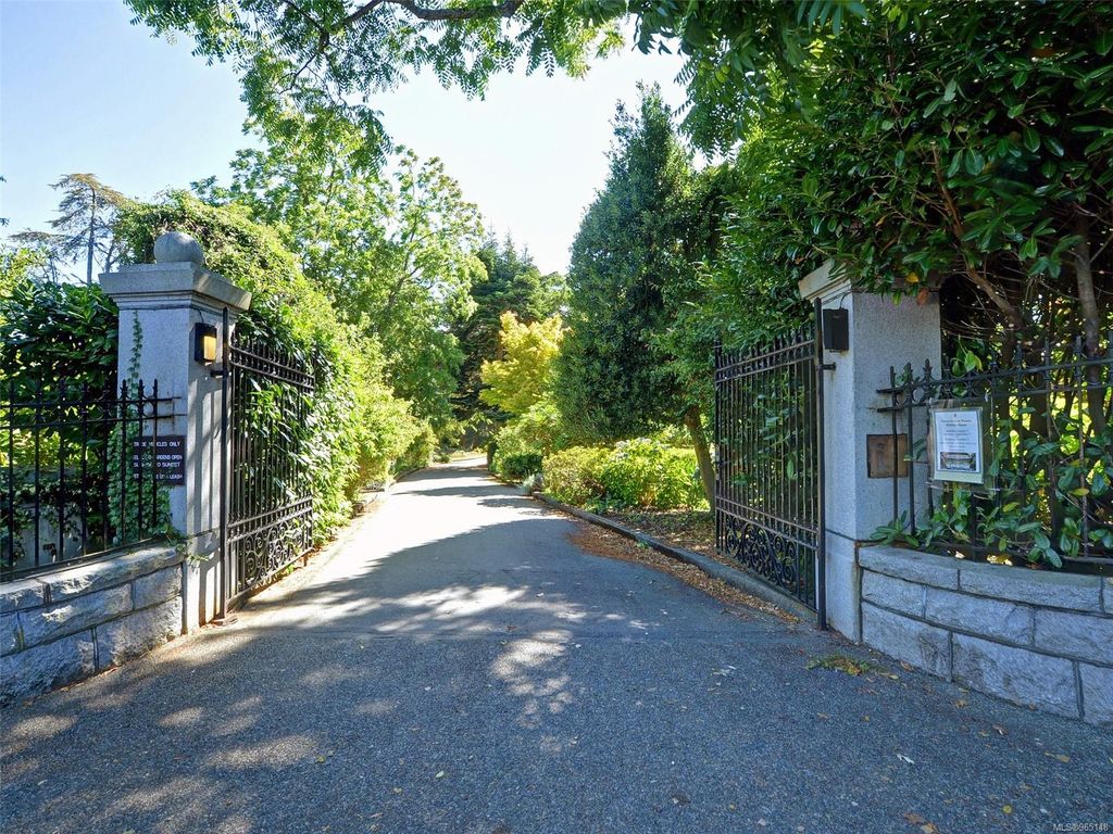 listing image 16049222662275396525