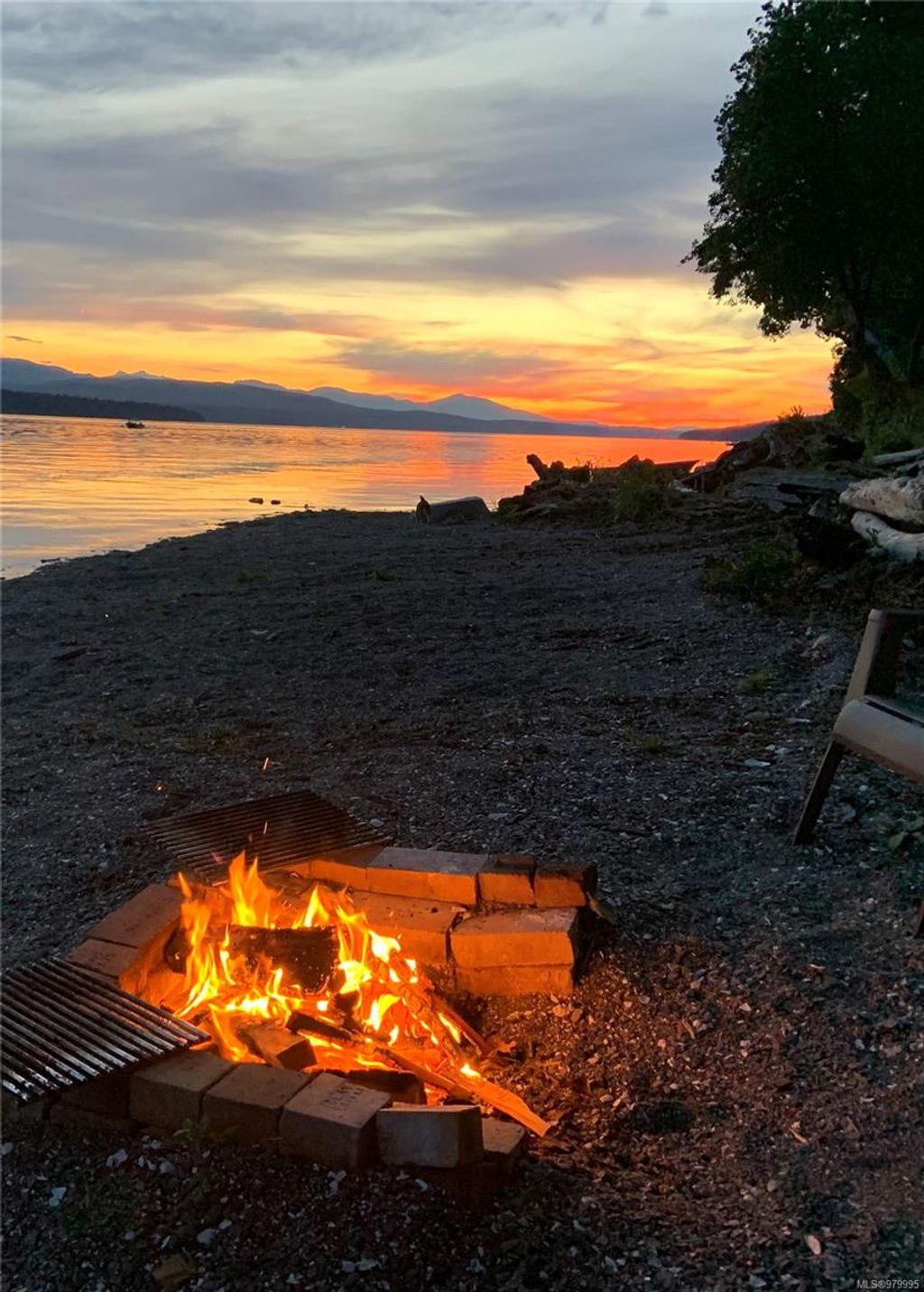 listing image 16049737105302470817