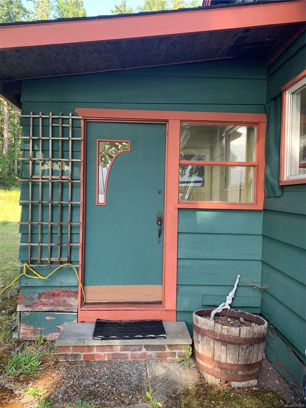 listing image 16047906690770189259